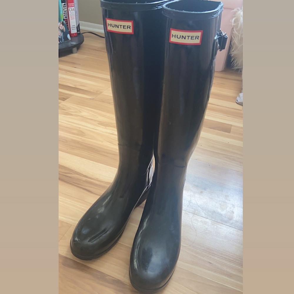 Size 8 Hunter Boots!!